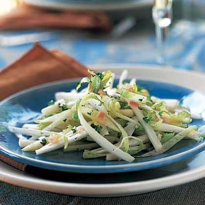 Belgium Food (Irresistible Dishes You’d Want To Relish In 2022) Belgian Endive and Apple Salad