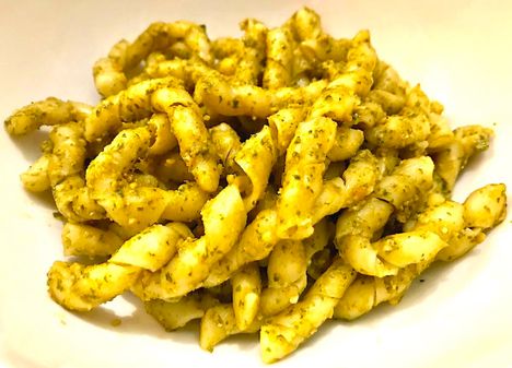Sicily Food (Irresistible Dishes You’d Want To Relish In 2022) Busiate al pesto Trapanese