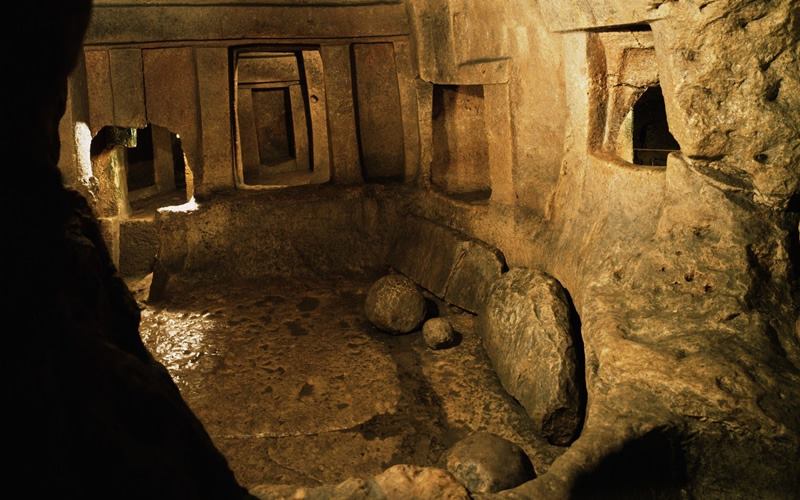 Best Places to Visit in Malta-Hal Saflieni Hypogeum