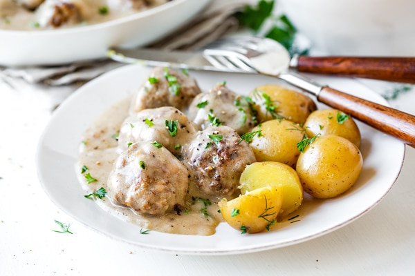 Irresistible Dishes You’d Want To Relish in Germany Königsberger klopse