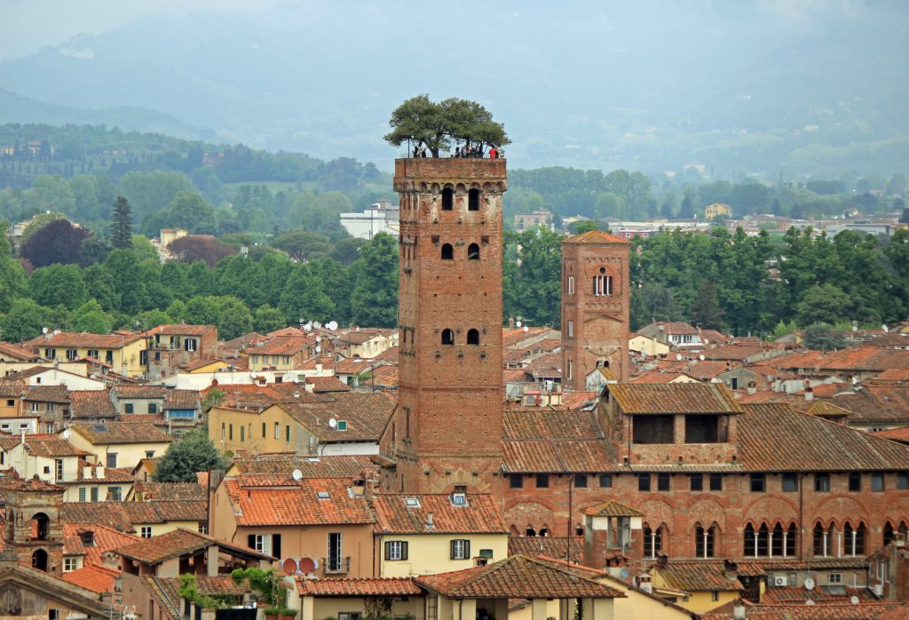 Beautiful Must see Towns in Italy LuccaÂ