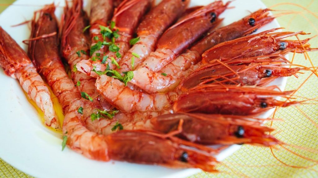 Sicily Food (Irresistible Dishes You’d Want To Relish In 2022) Raw red prawns
