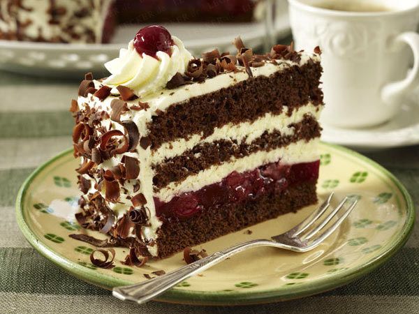 Irresistible Dishes You’d Want To Relish in Germany Schwarzwälder Kirschtorte