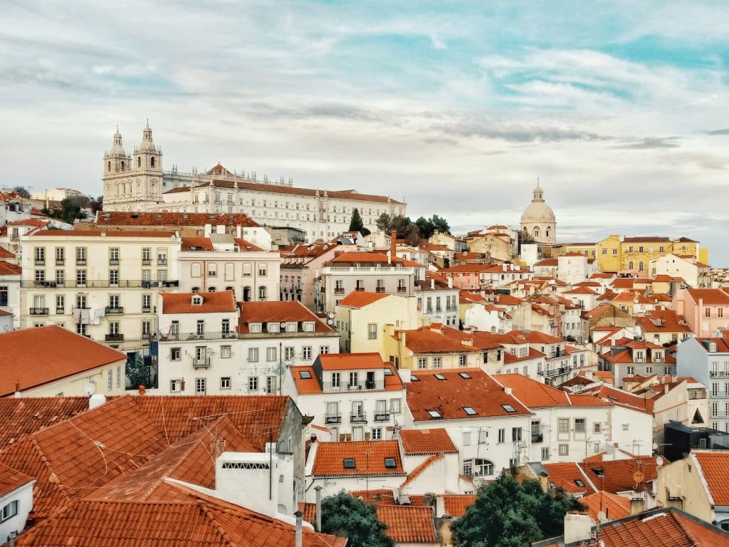Alfama - Places to Visit in Lisbon