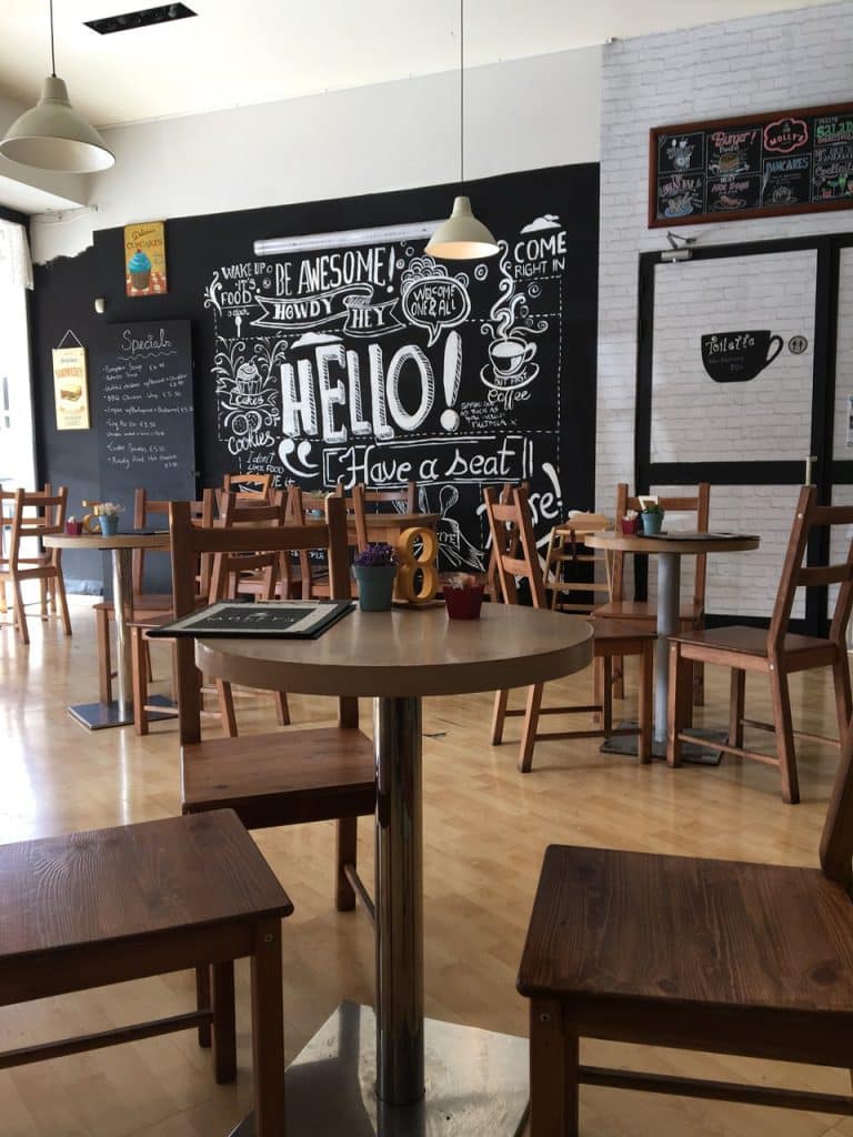 Molly’s - Amazing Coffee Shops In Malta
