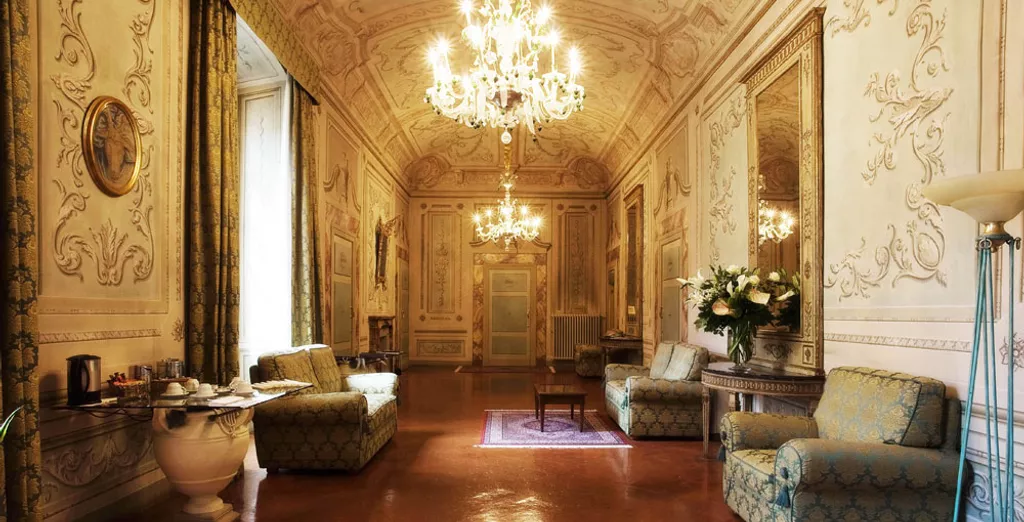 Palazzo Magnani Feroni - Best Hotels in Florence