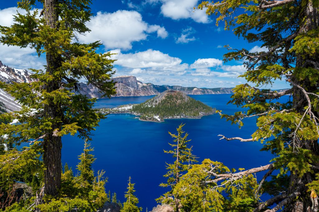 Crater Lake - Beautiful Places in the USA