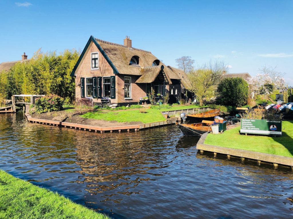 Giethoorn - Places to Visit in The Netherlands