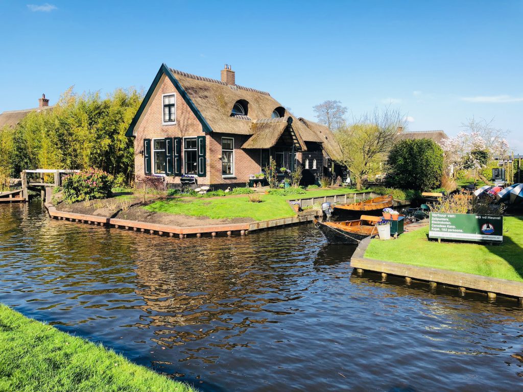 Giethoorn - Places to Visit in The Netherlands