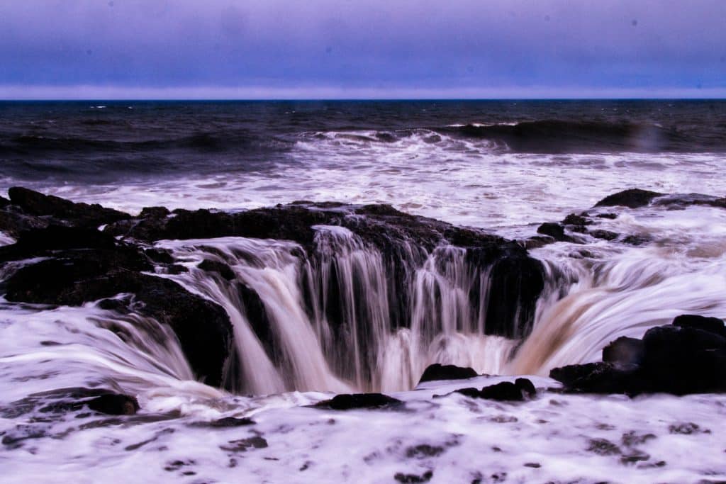 Thor's Well, Oregon - Beautiful Places in the USA