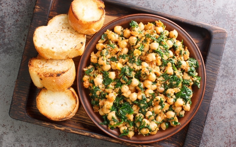 GARBANZOS CON ESPINACAS - Top 20 Irresistible Spanish Food 