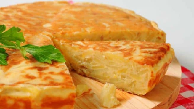 TORTILLA ESPANOLA - Top 20 Irresistible Spanish Food 