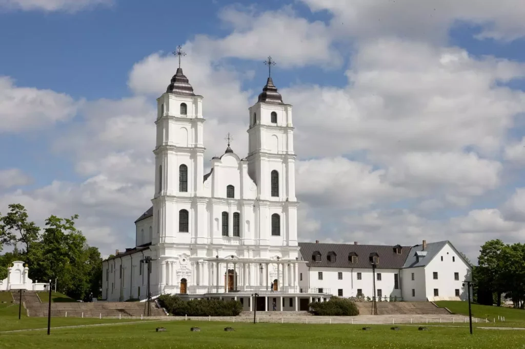 Aglona Basilica - Places to visit in Latvia