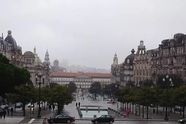 Aliados Avenue - Things to Do in Porto