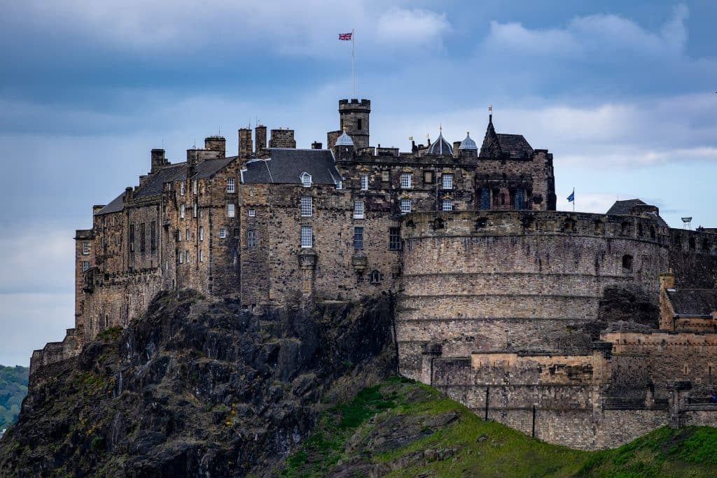 Edinburgh Castle - Interesting Free Things to Do in Edinburgh, UK