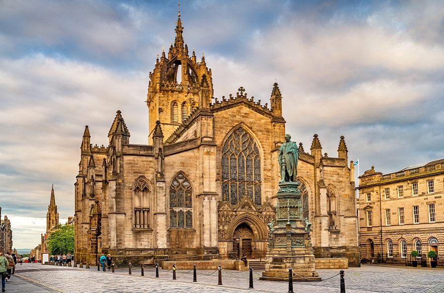 St. Giles Cathedral - Interesting Free Things to Do in Edinburgh, UK