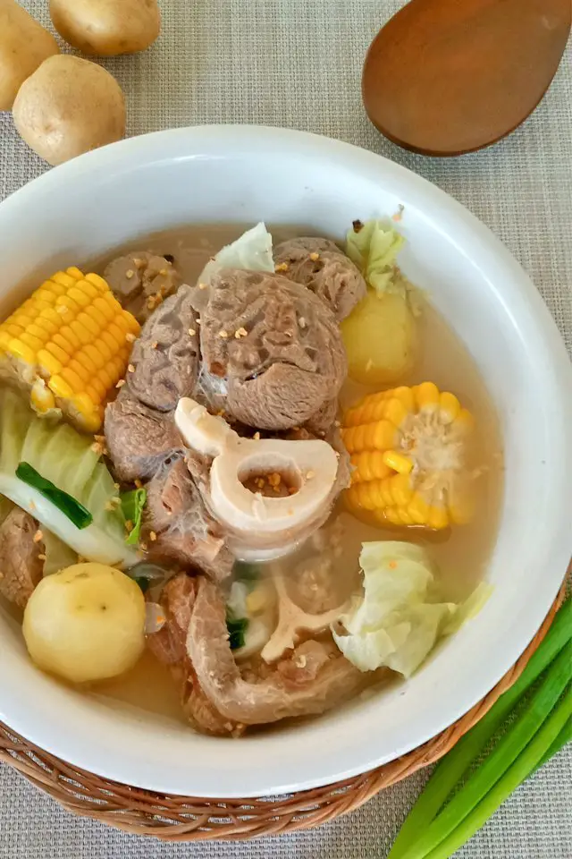 Filipino Local Cuisine - Things to Do in the Philippines