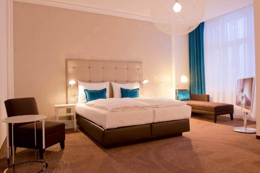 Motel One Wien-Staatsoper - Top Hotels in Vienna
