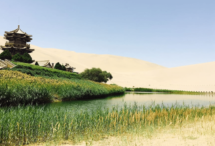  The Dunhuang Crescent Lake, Gansu - Amazing Places to Visit in China