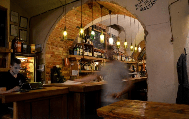 Folkklubs ALA Pagrabs/Ala Pagrabs - Best Restaurants in Riga, Latvia